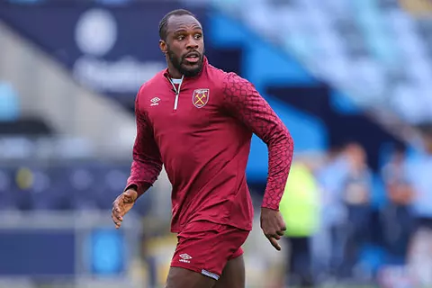 بعد رحيله عن وست هام.. أنطونيو يتدرب مع نادٍ جديد في الدوري الإنجليزي